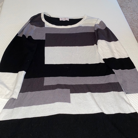 Black grey white dress - Picture 1 of 3